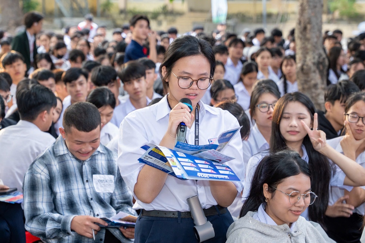 Học ngành gì, trường nào để có công ăn việc làm ổn định?