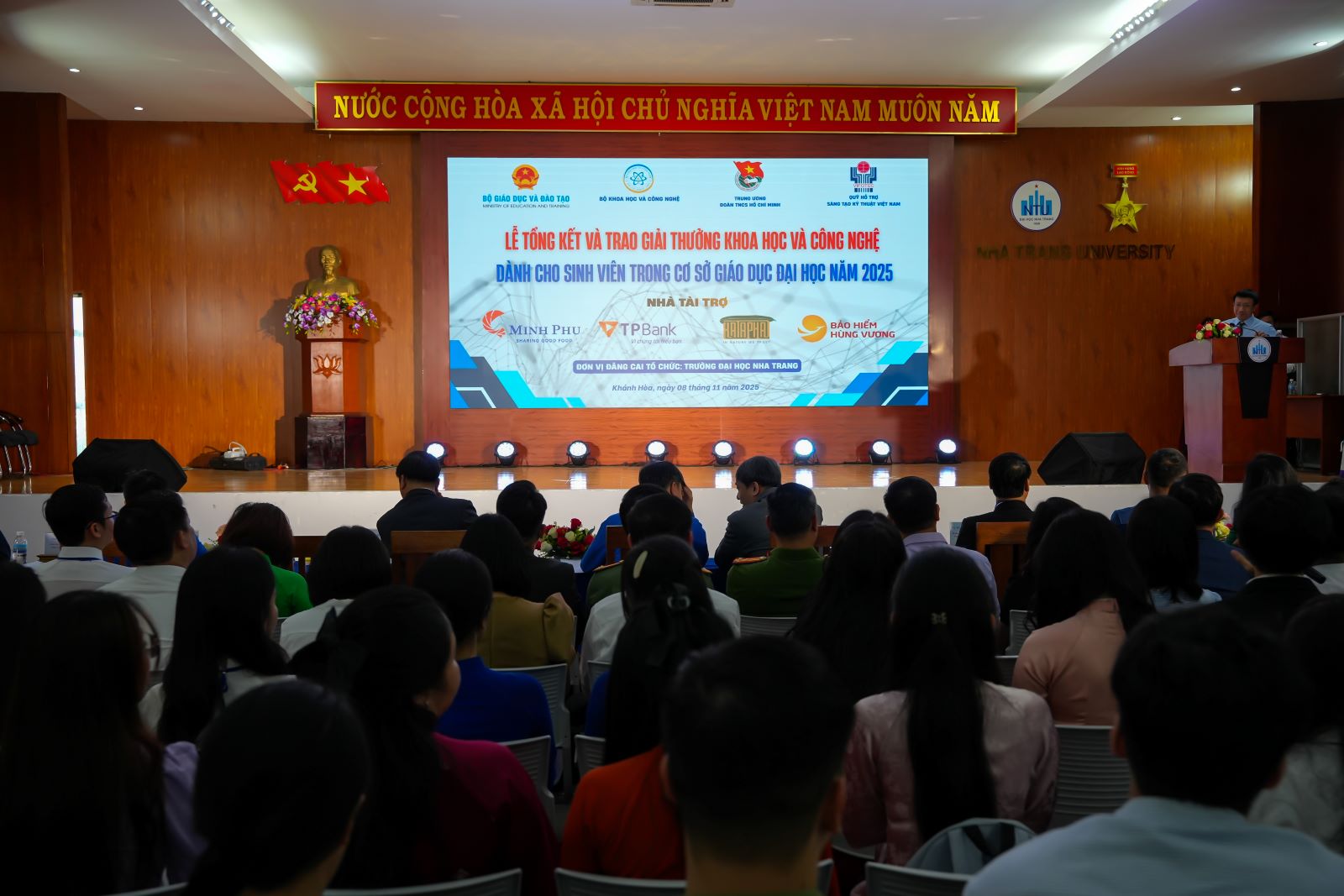 Trường Đại học Công Thương Thành phố Hồ Chí Minh tiếp tục đạt nhiều giải thưởng tại Giải thưởng Khoa học và Công nghệ dành cho sinh viên trong cơ sở giáo dục đại học năm 2025