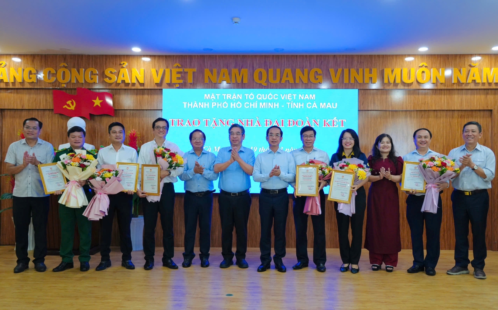 Ho Chi Minh City University of Industry and Trade Donates VND 80 Million to Build a Great Solidarity House