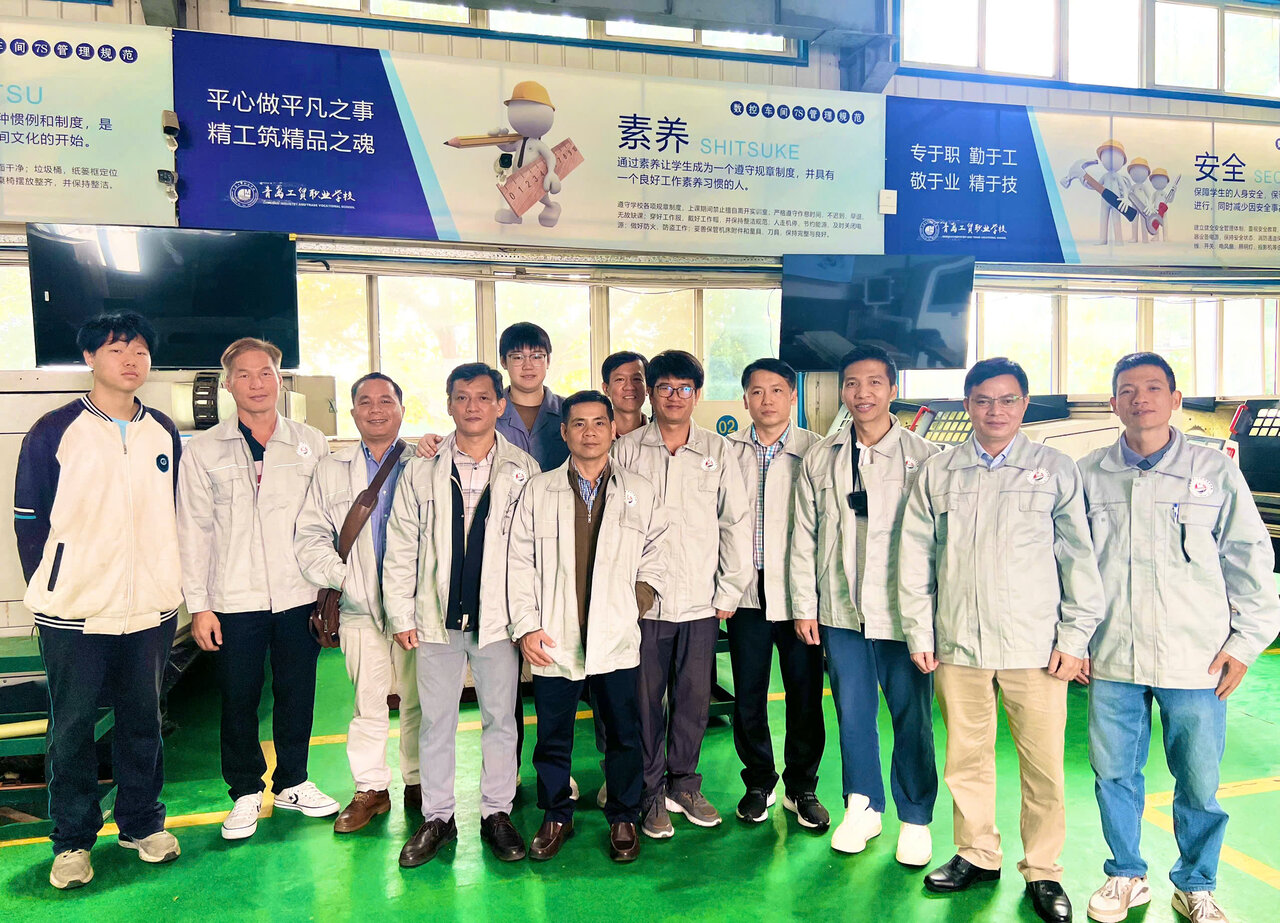 Đoàn giảng viên HUIT tham gia chương trình tập huấn chuyên môn và kỷ niệm 60 năm thành lập Trường Cao đẳng Công Thương Thanh Đảo – Trung Quốc